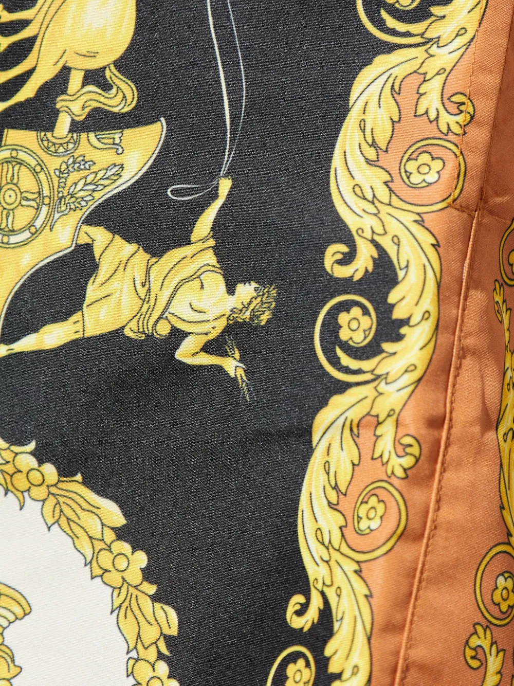 Versace Zwembroek met barokprint Beige