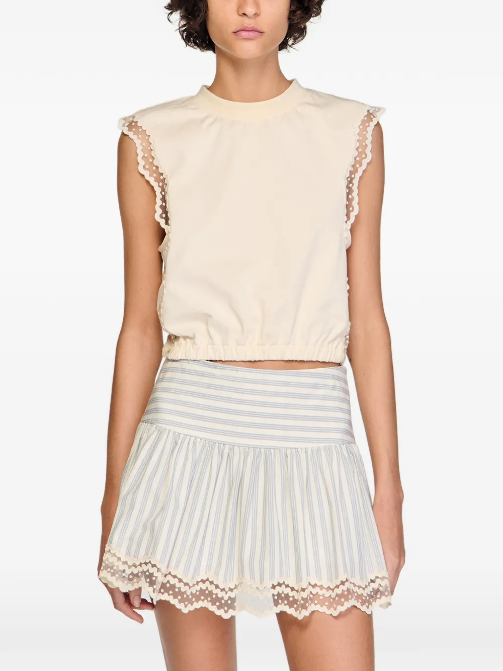SANDRO Top met ronde hals en kanten afwerking Beige