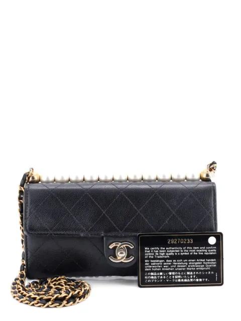 CHANEL Pre-Owned Chic Pearls Clutch with Chain Quilted Goatskin crossbody bag
