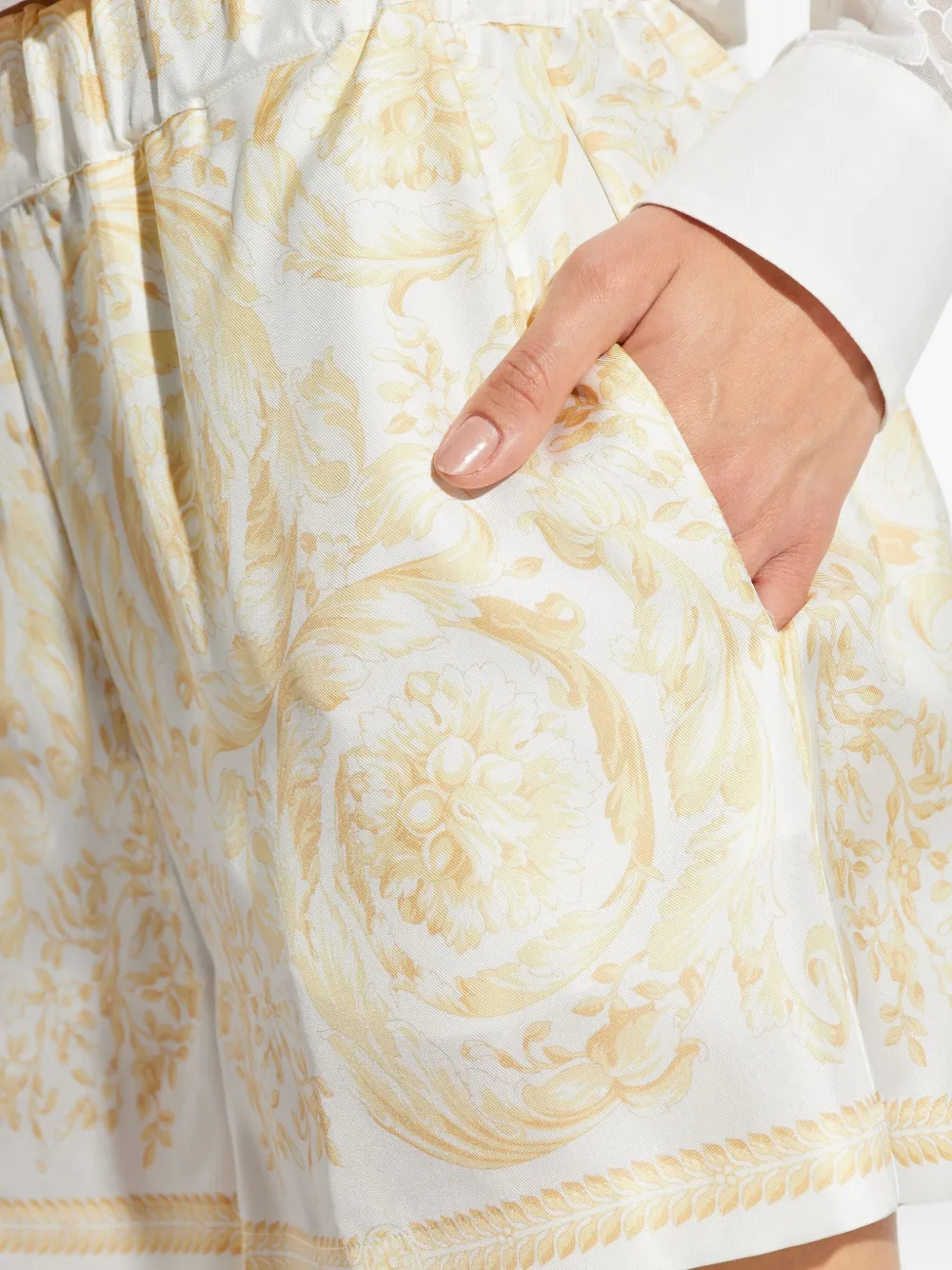 Versace Pattern-printed Elasticated-waistband Shorts In White
