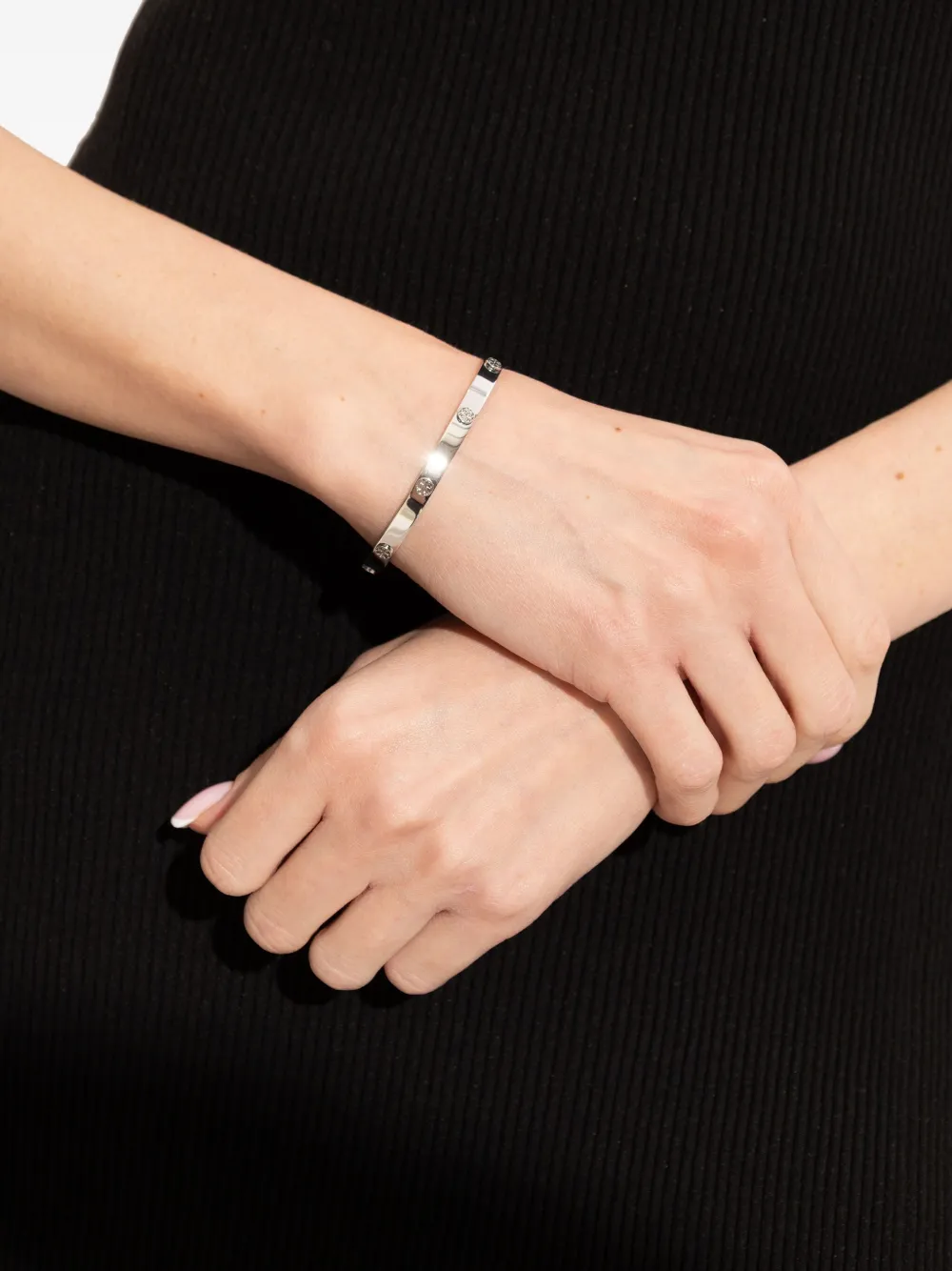 Tory Burch logo-plaque bracelet | Image 2