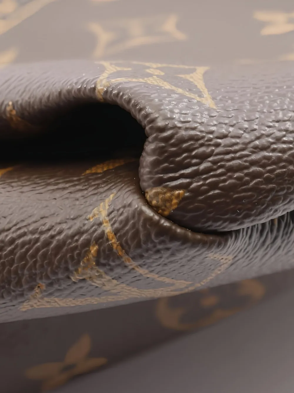 Louis Vuitton Pre-Owned 2012 Artsy MM shopper met monogram Bruin