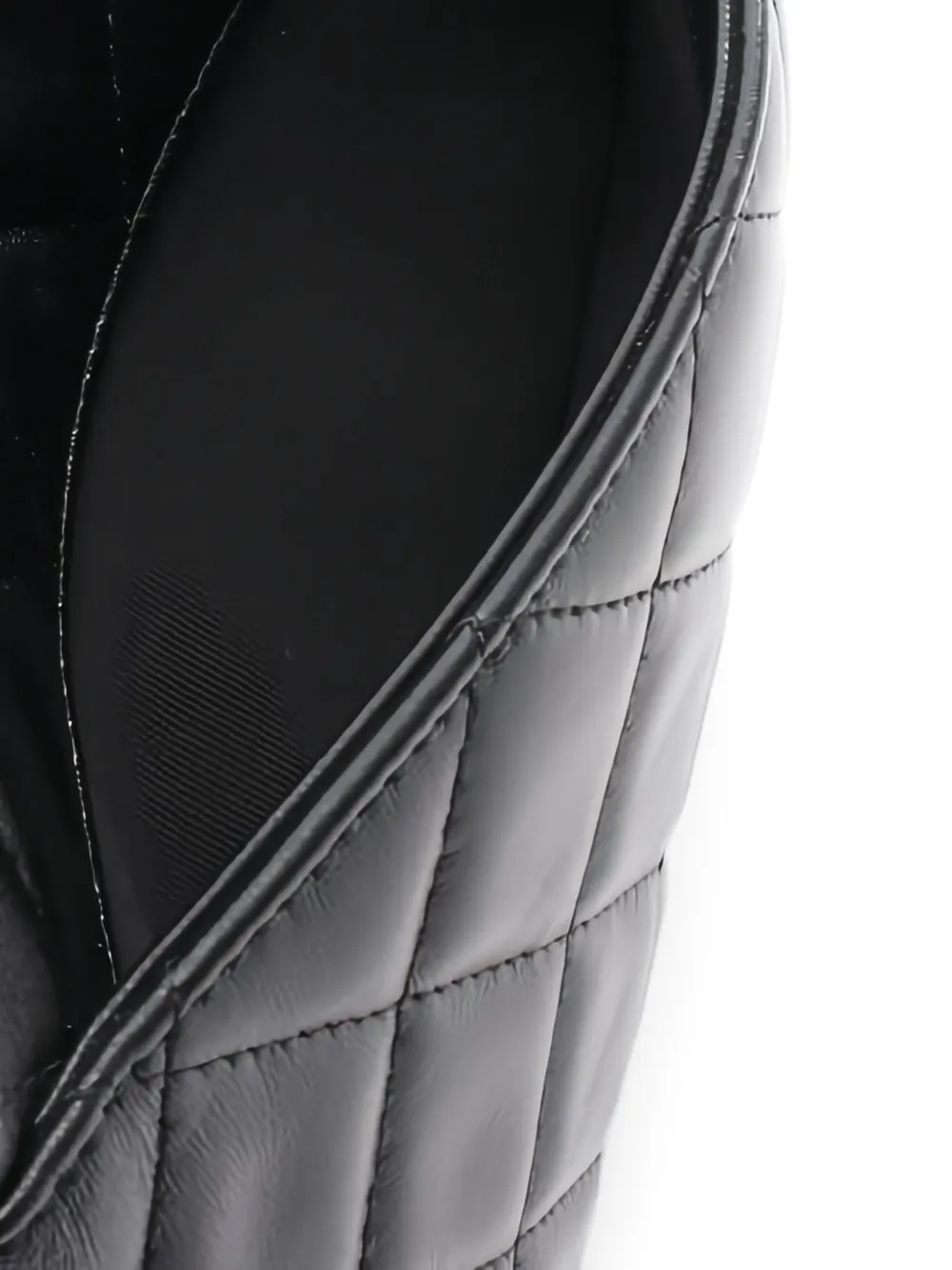 2021 Quilted Chain Cross-Body Bag