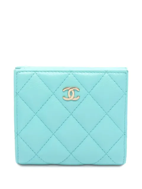 CHANEL Pre-Owned 2021 Small Classic Matelassé bi-fold wallet