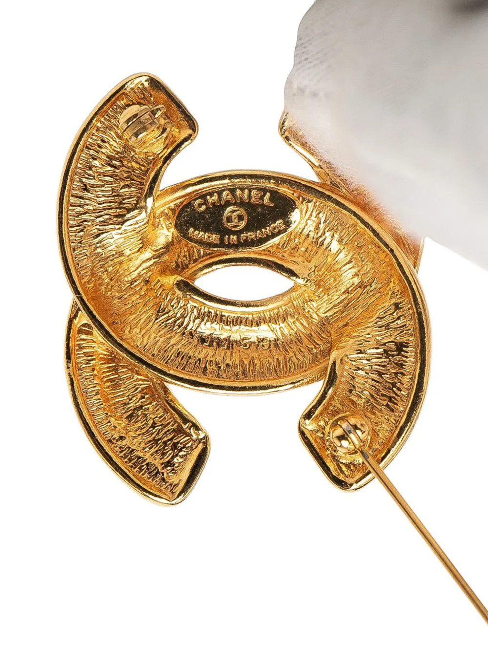 Pre-owned Chanel 1970-1980 Gold Plated Cc Quilted Brooch Costume Brooch