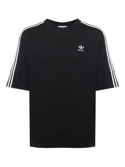 adidas playera con cuello redondo y rayas estampadas