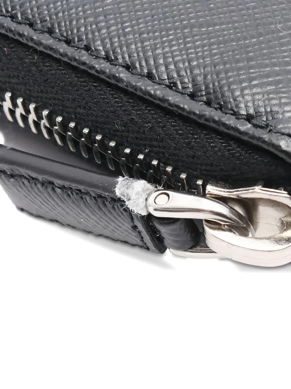 Prada Pre-owned 2010s Zip-fastening Leather Wallet in Black, view 5