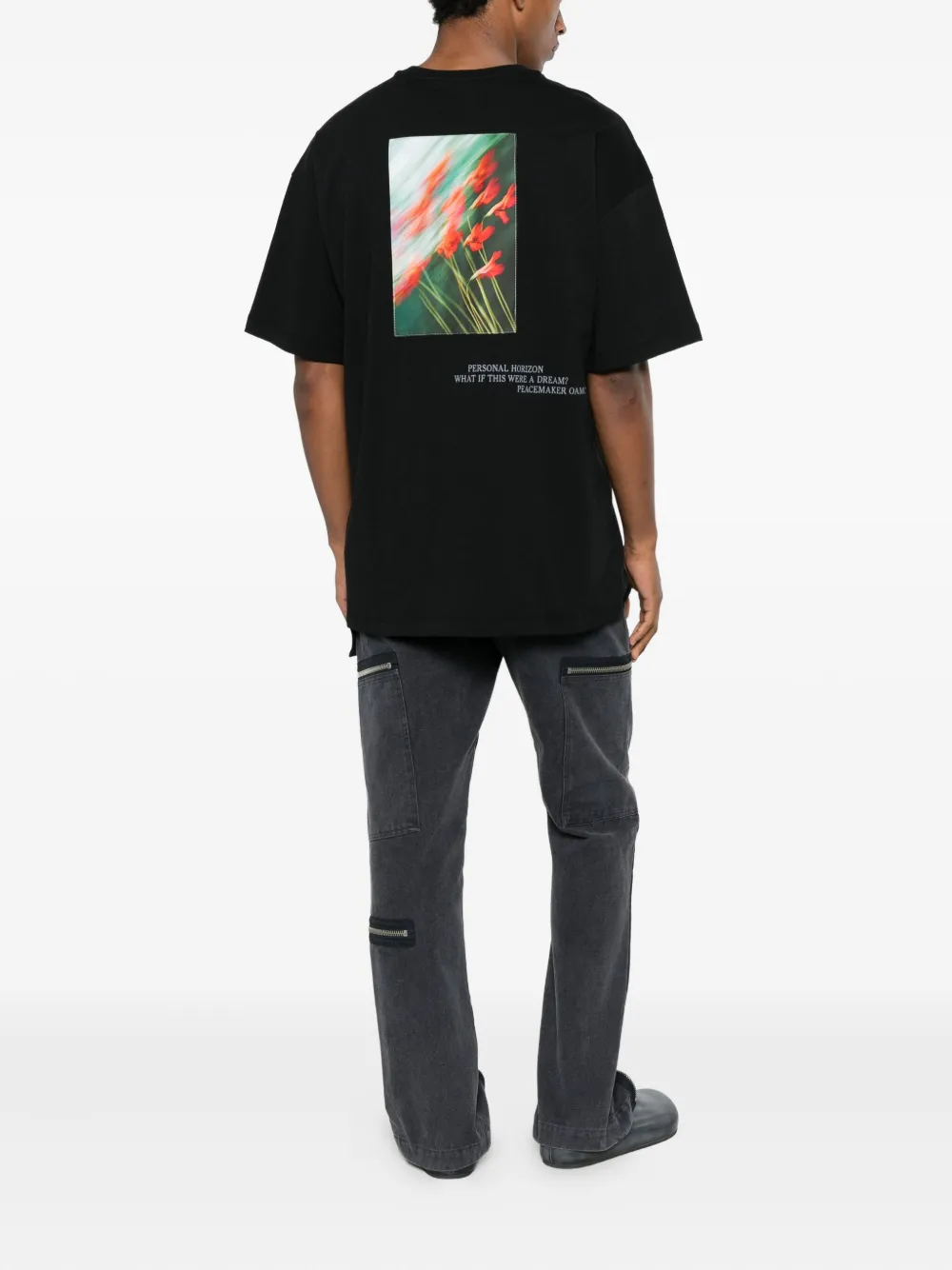 OAMC Peacemaker flower-graphic T-shirt - Zwart