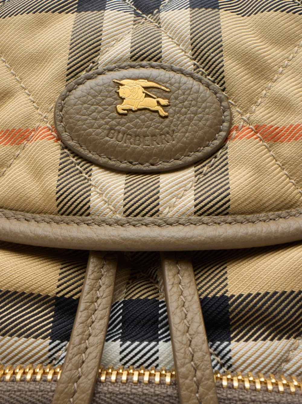 Burberry Gewatteerde kleine rugzak Beige