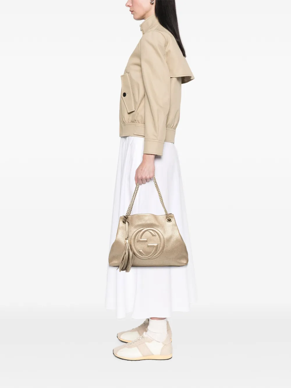 Pre-owned Gucci 2016-2025 Medium Metallic Leather Soho Chain Tote Bag In Gold