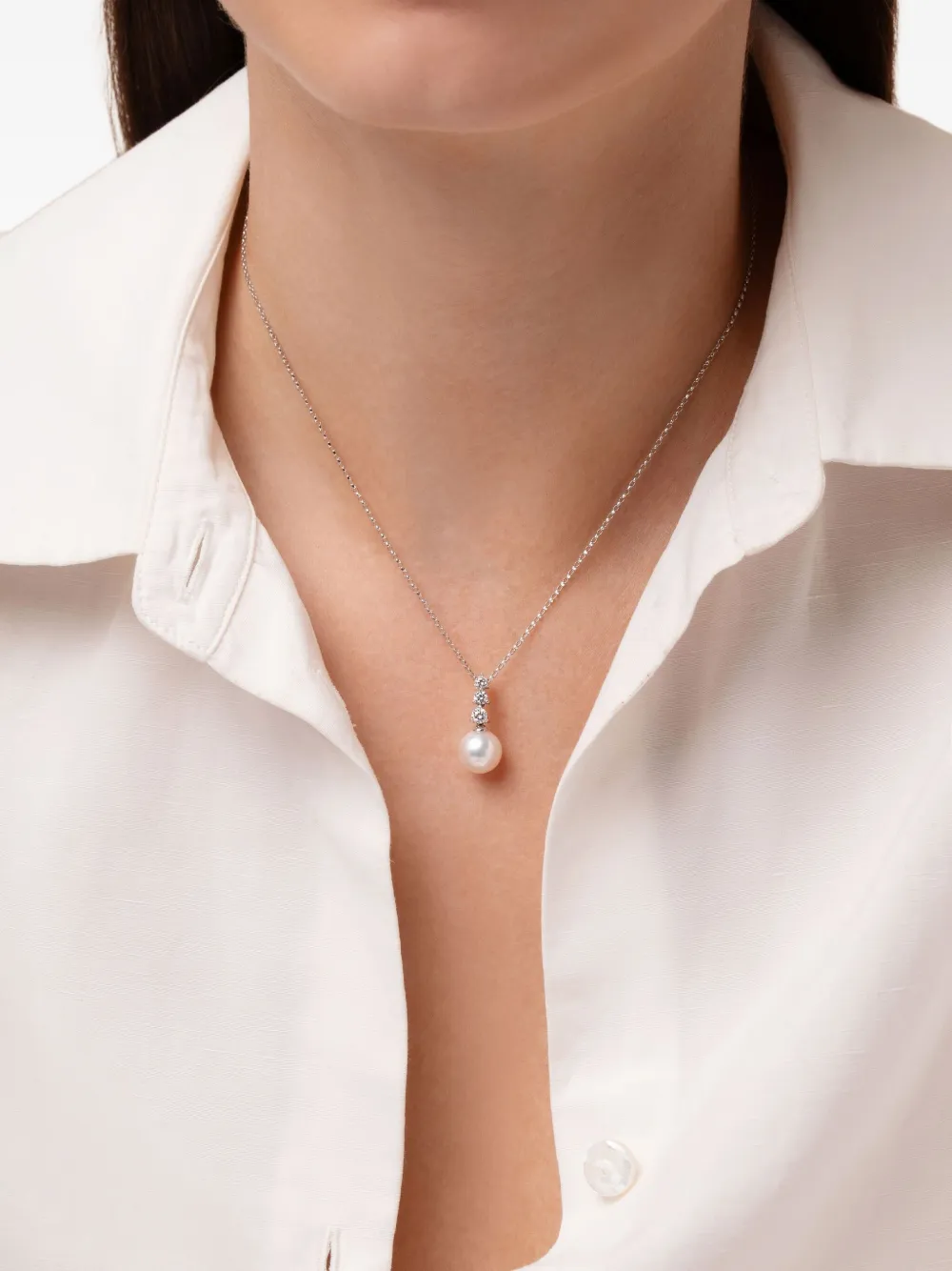 18k White Gold Akoya Pearl And Diamond Pendant