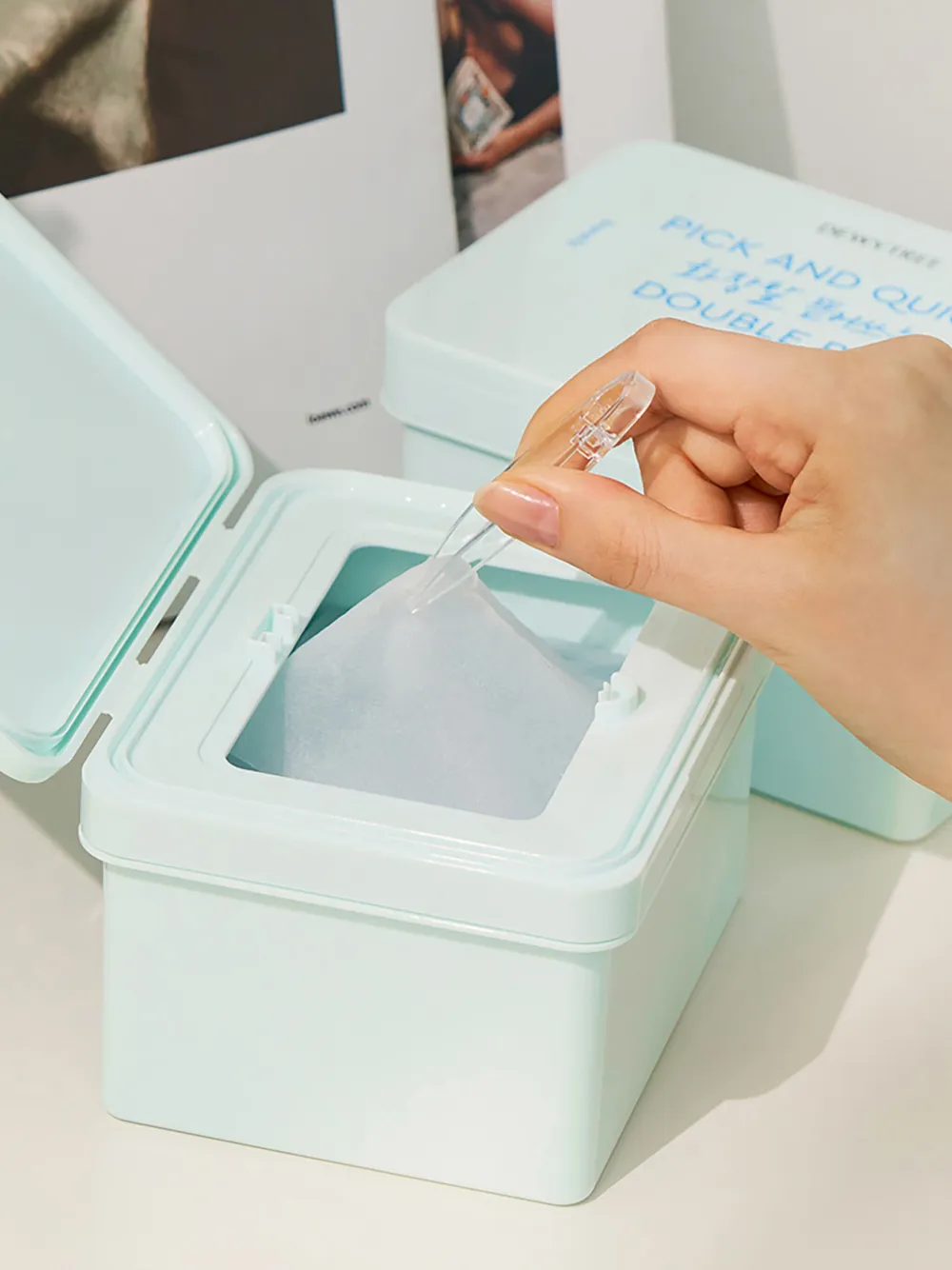 Dewytree Pick And Quick Makeup-boosting Pads (pack Of Two Boxes) In Blue