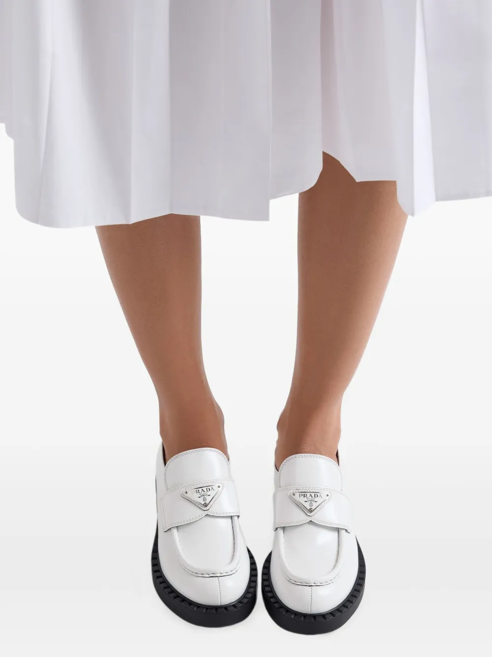 Prada Leren loafers met logo Wit