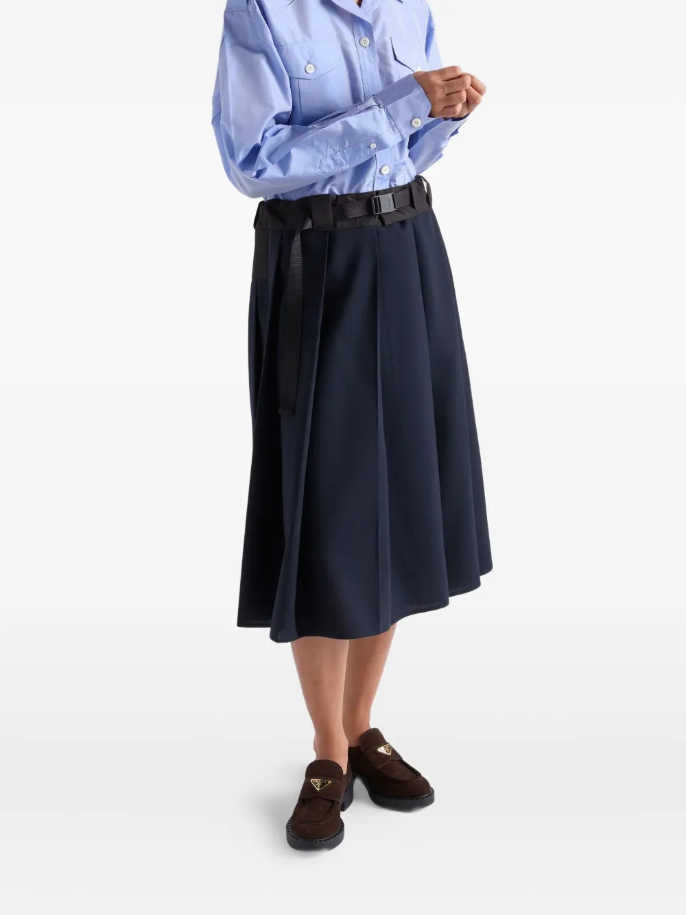 Prada Suède loafers met logo Bruin