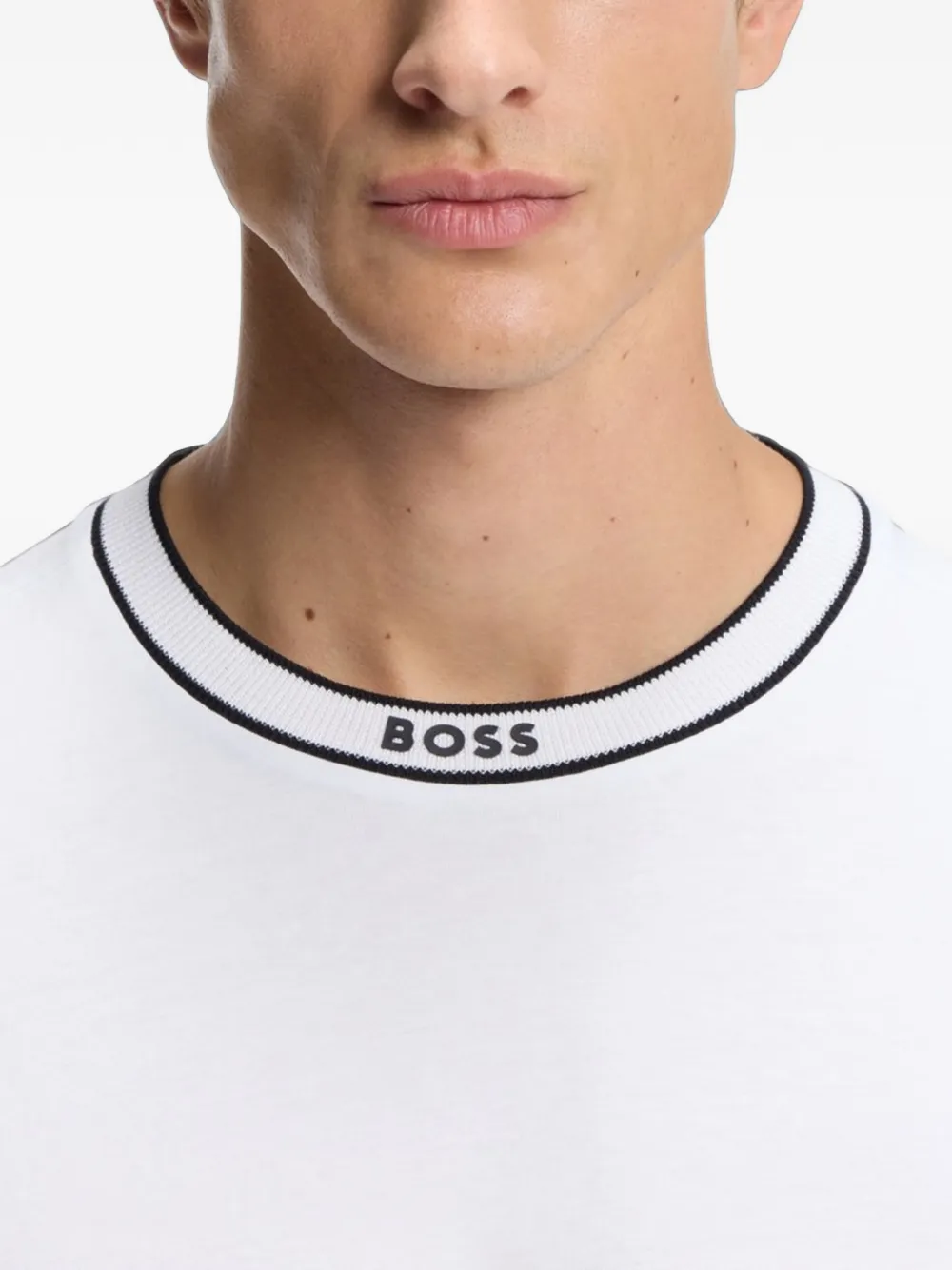 BOSS T-shirt met gestreepte kraag Wit
