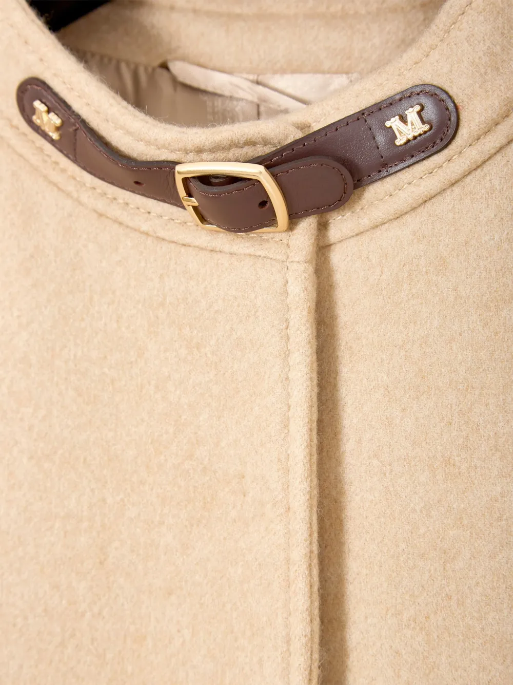 Max Mara Chequetón jack met gesp Beige