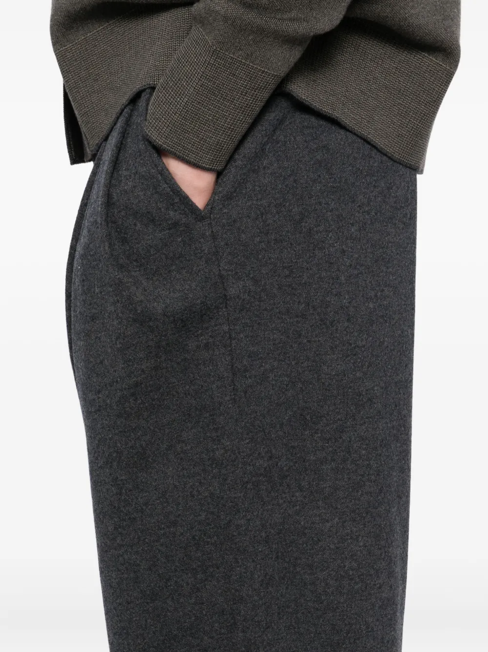 CROQUIS Ruimvallende straight broek Grijs