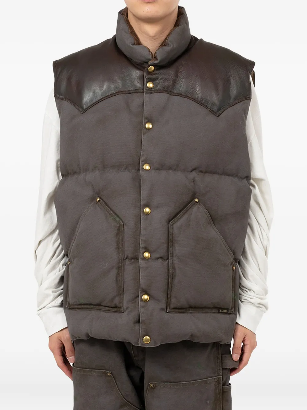 KAMIYA  chaleco capitonado Featherbed en colaboración con Rocky Mountain | Chamarras con plumón y capitonadas | Image 2