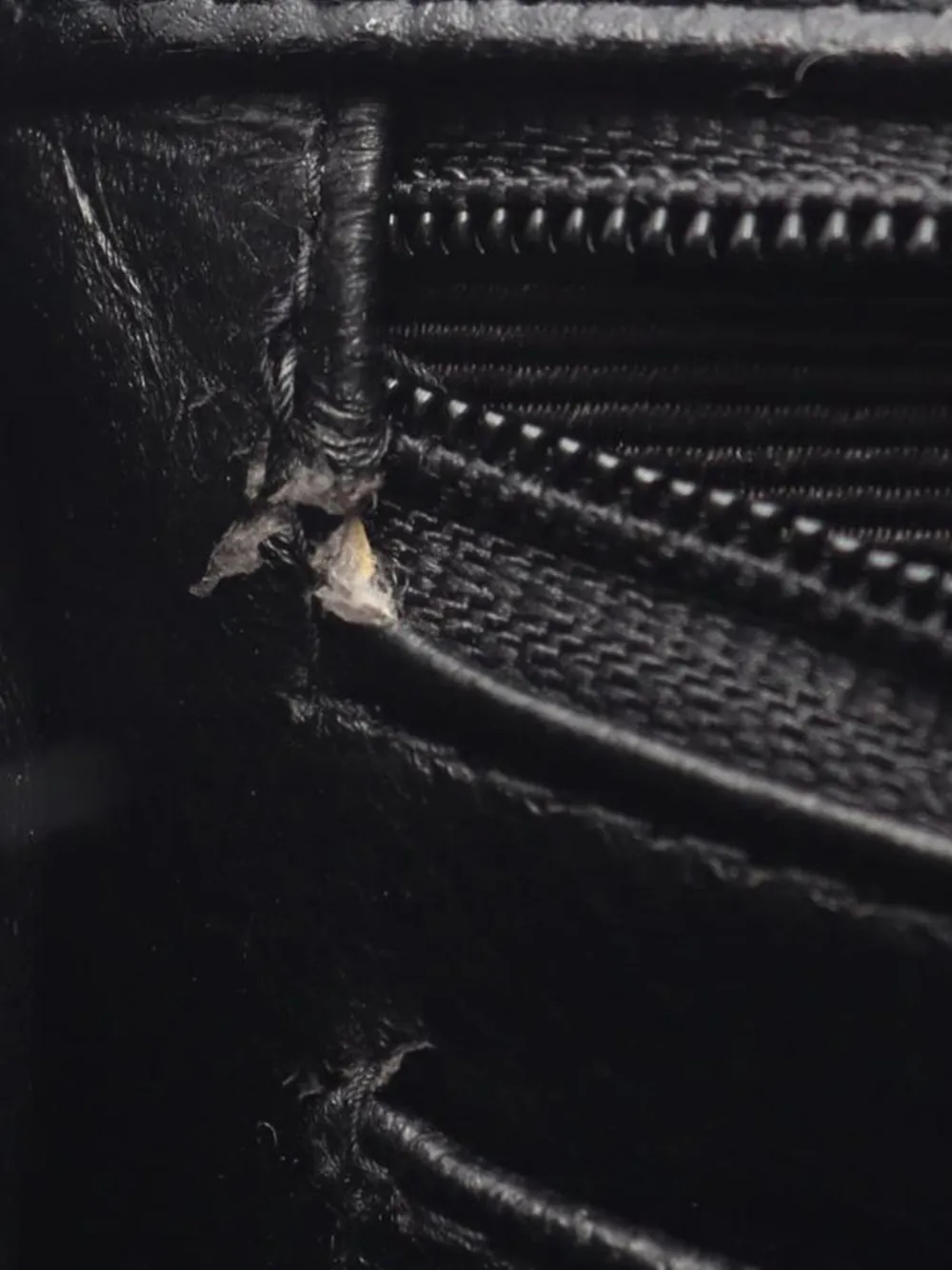 CHANEL Pre-Owned 2000-2002 CC Quilted Caviar Kelly Top Handle handbag | Pre-Owned | Image 2