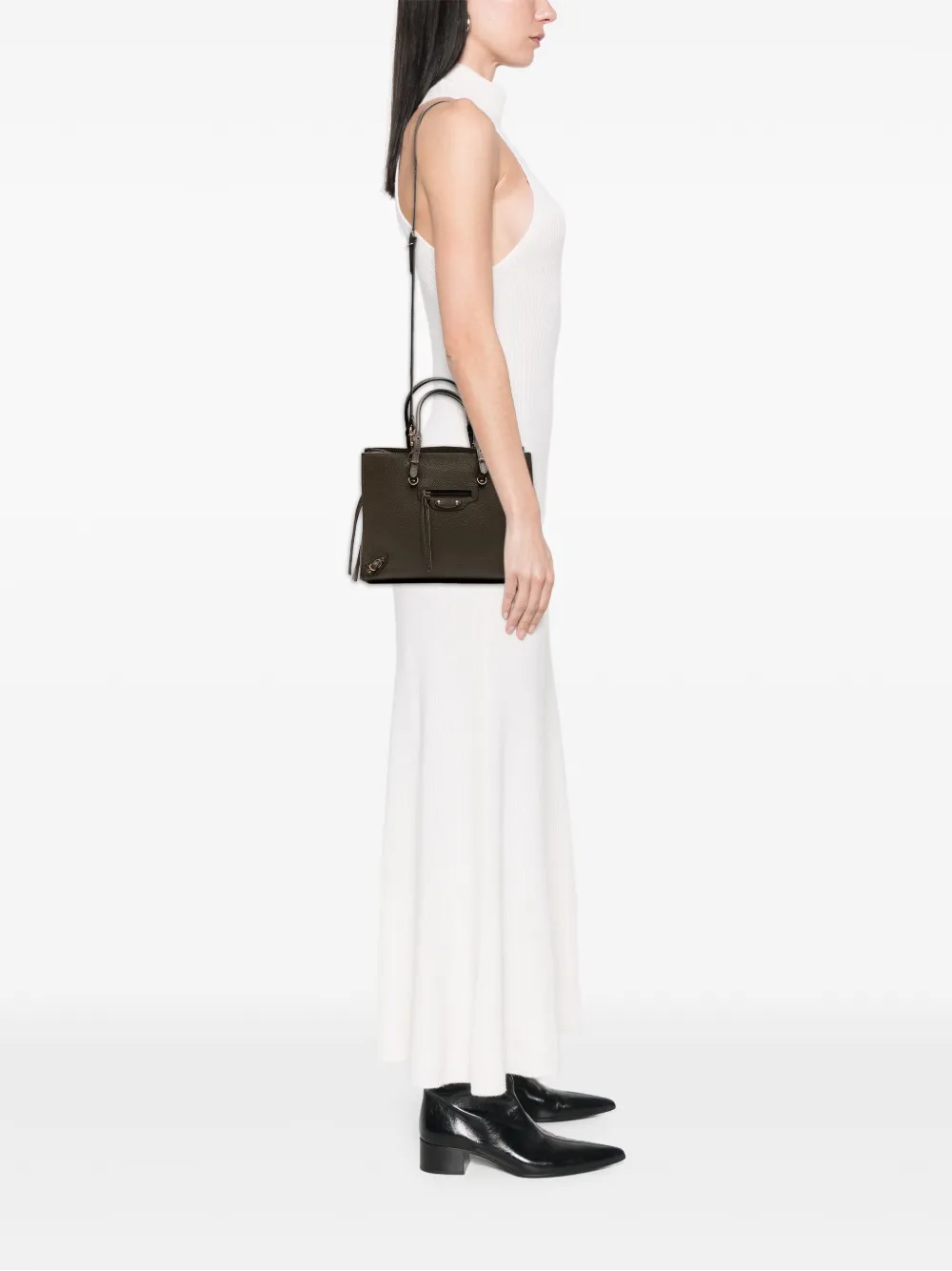 Balenciaga Pre-Owned 2015 Veau Papier A6 Zip Around satchel | Pre-Owned | Image 2