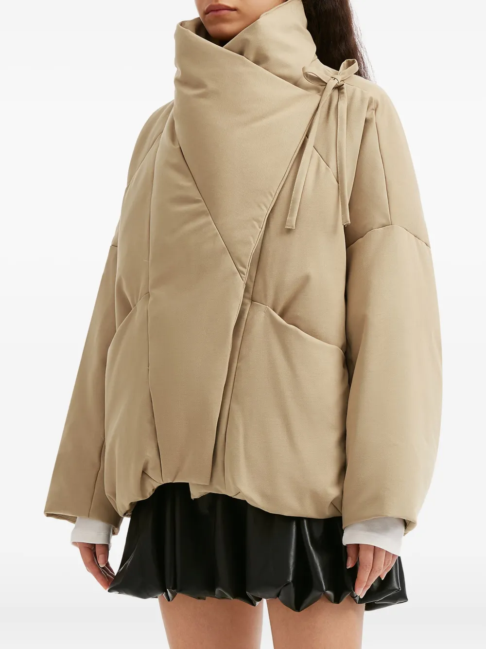 b+ab Jack met gestrikt detail en lange mouwen Beige