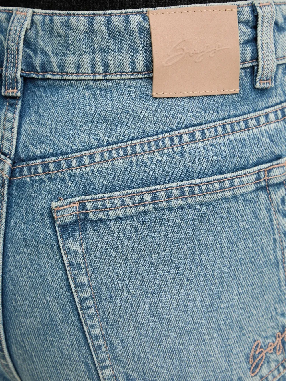 Hugo Boss Logo-patch Jeans In Blue