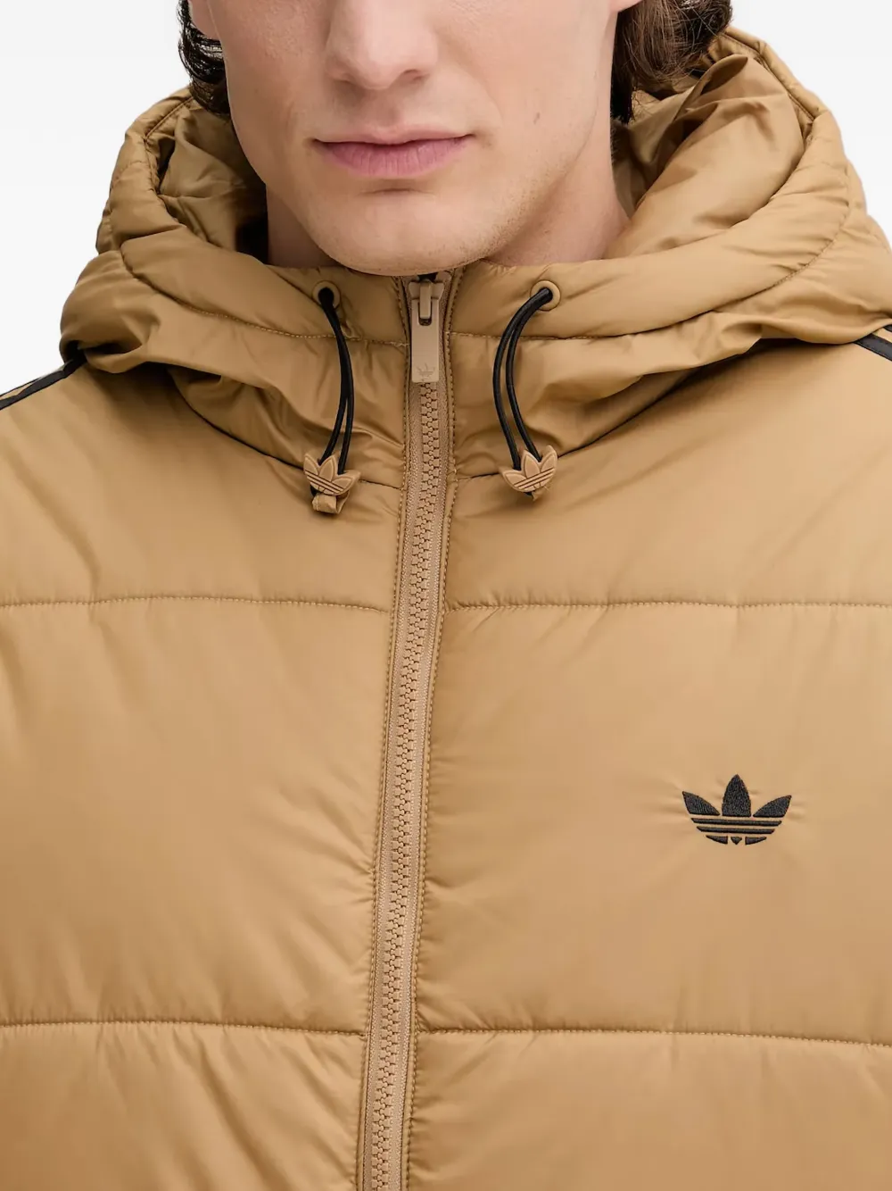 adidas Gewatteerd jack Beige