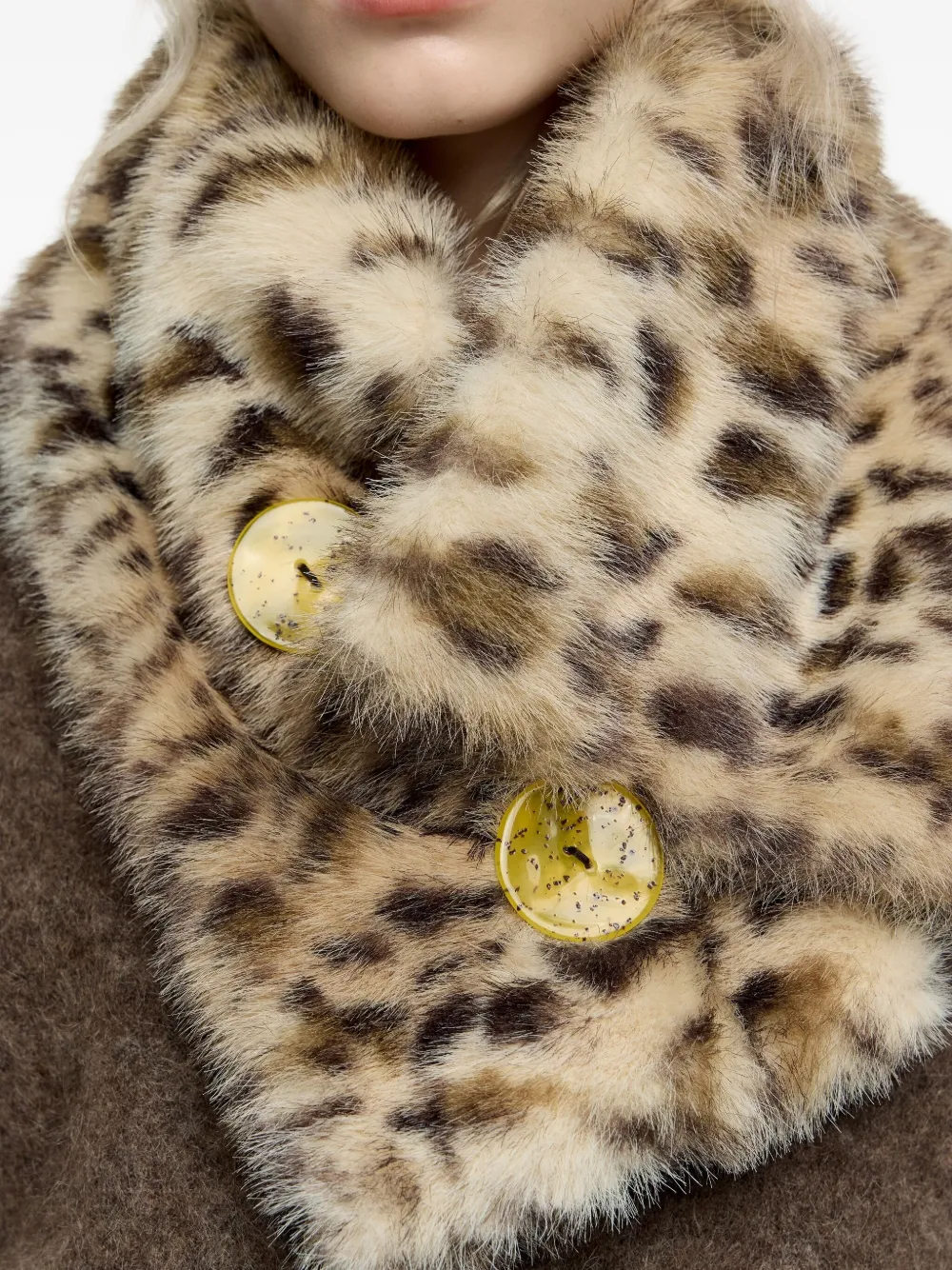 Bimba y Lola Sjaal met luipaardprint - Beige