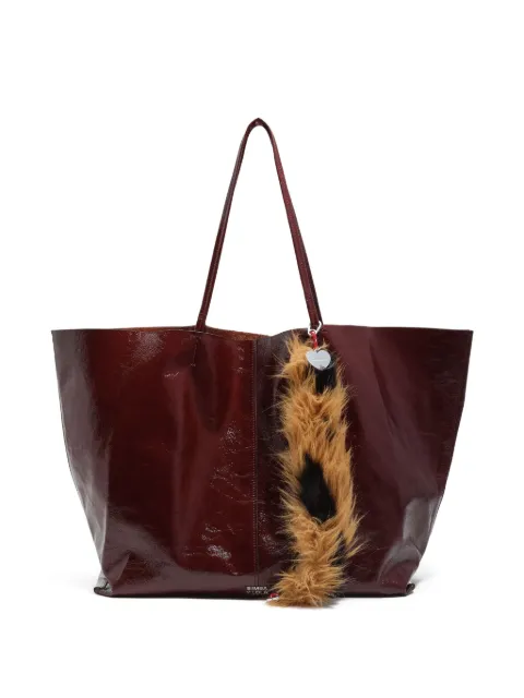 Bimba y Lola heart charm faux fur gadget
