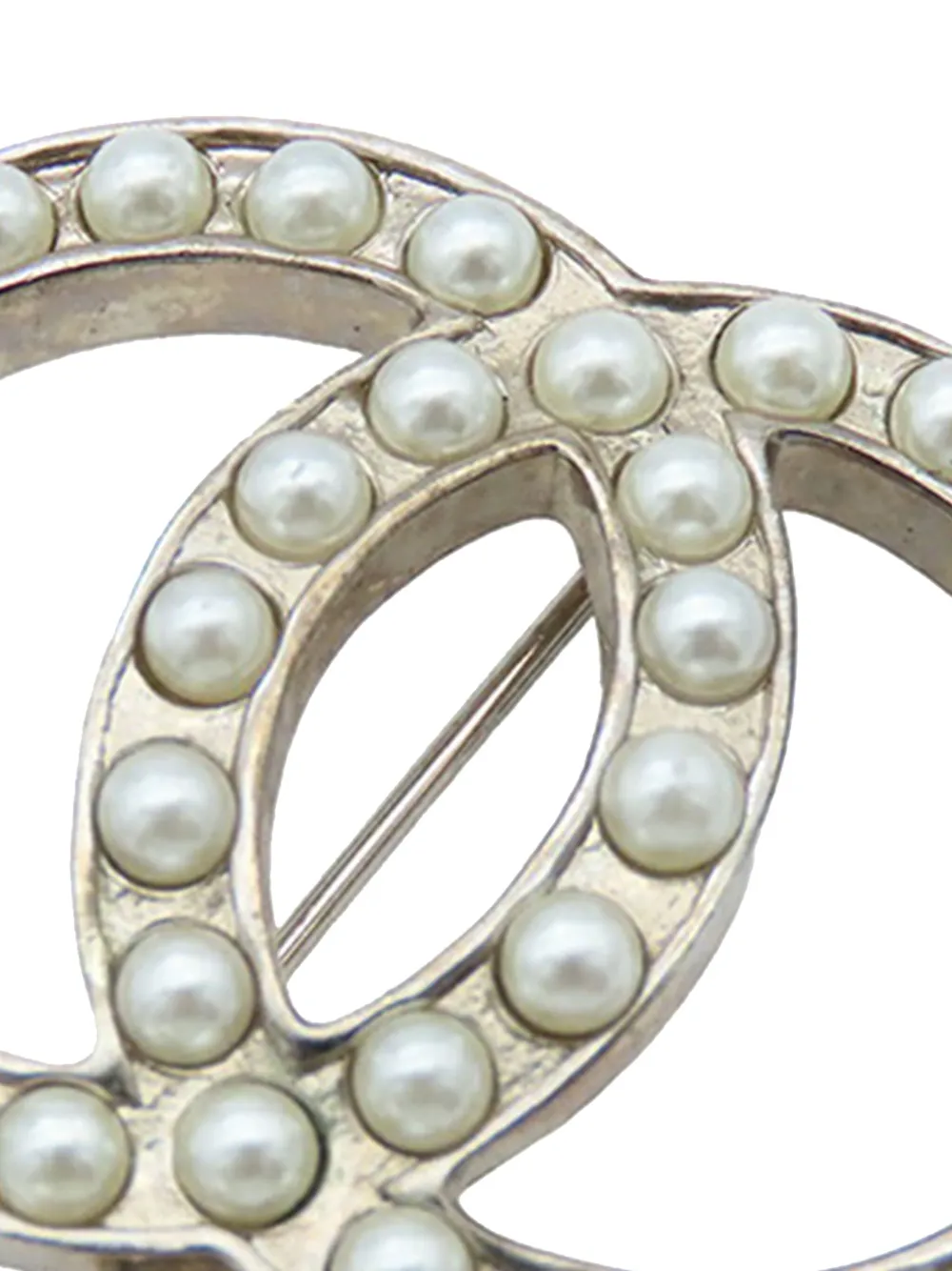 Pre-owned Chanel 2011 Silver Plated Cc Faux Pearl Brooch Costume Brooch
