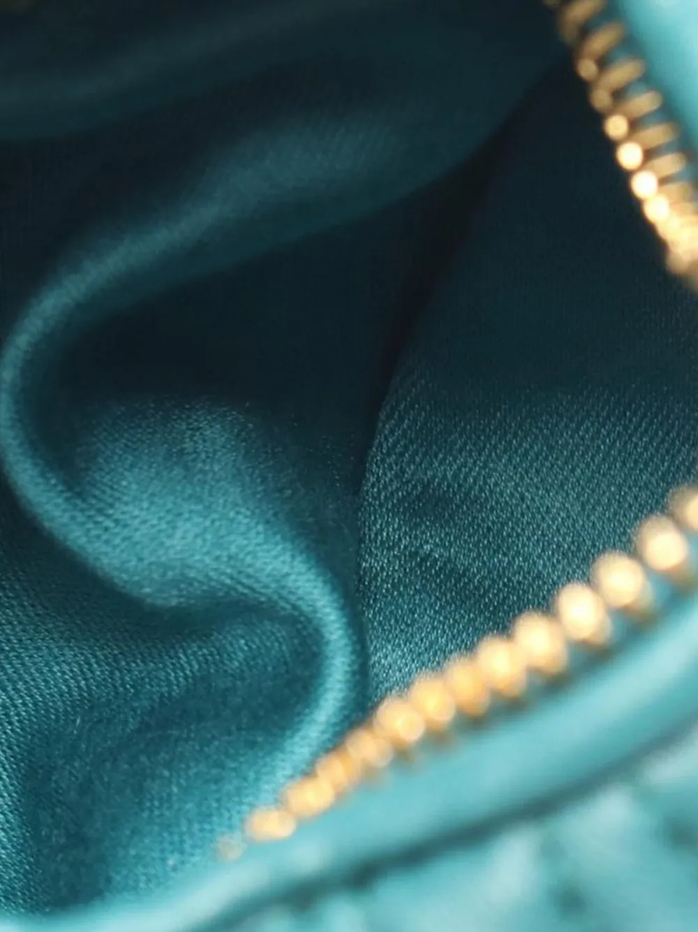 MIU MIU Pre-owned 2010-2025 Micro Nappa Matelasse Wander Bag Satchel In Green