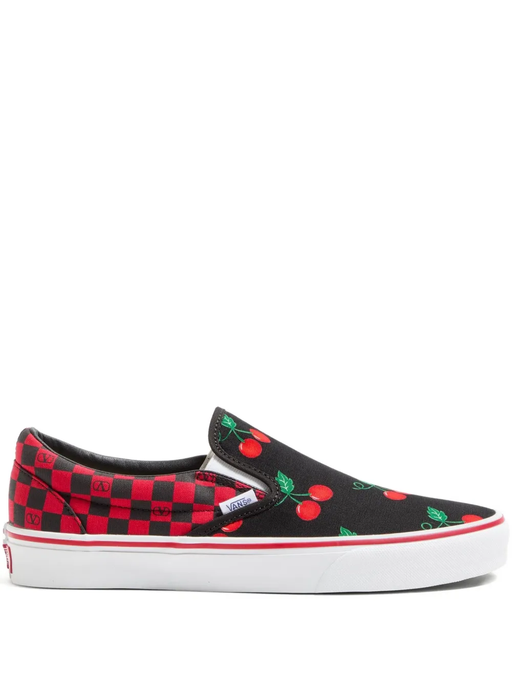 Valentino Garavani x Vans slip-on sneakers met Cherryfic-print Zwart