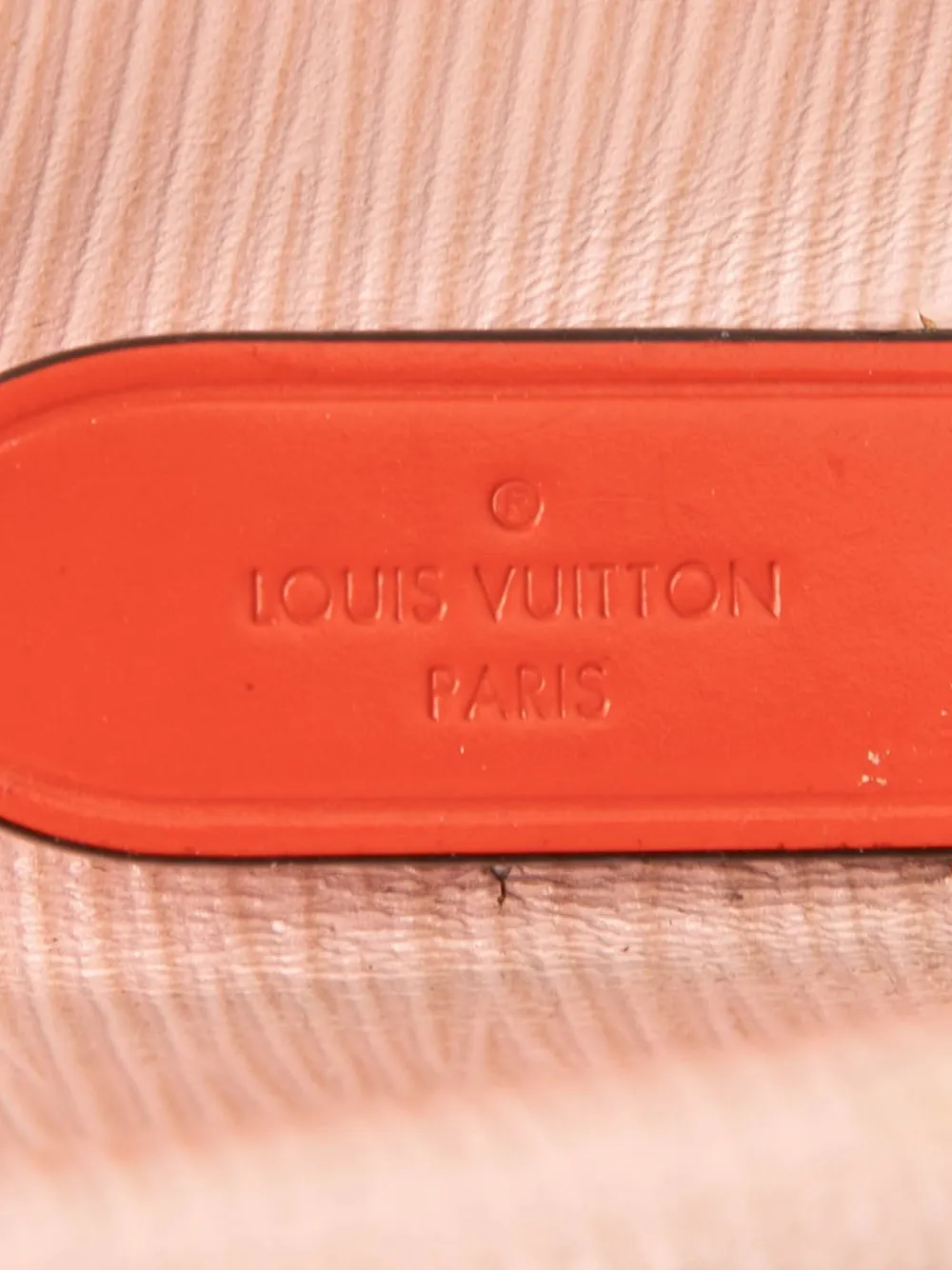 Louis Vuitton Pre-Owned 2018 Epi Neonoe MM Bucket Bag | Pink