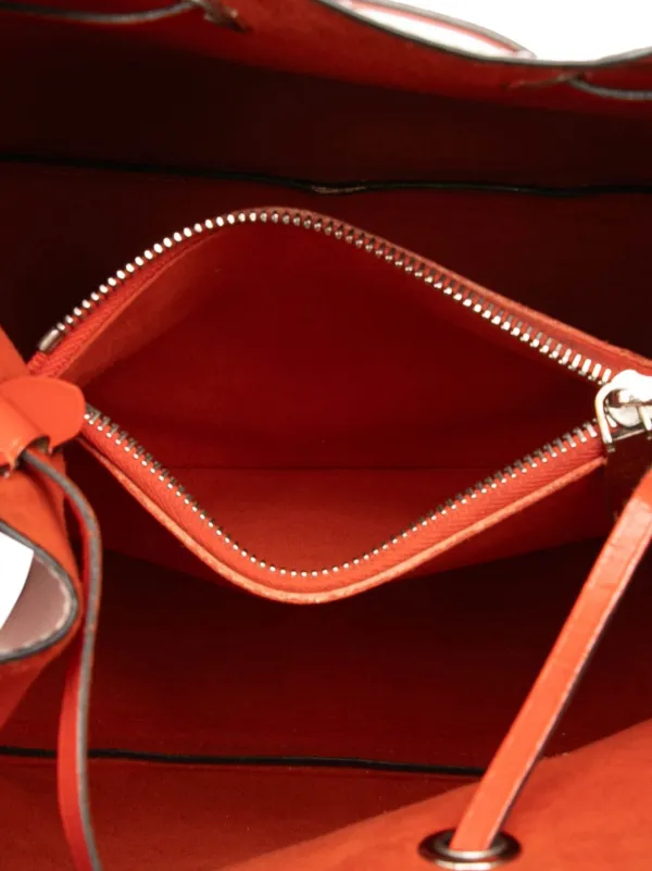 Louis Vuitton Pre-Owned 2018 エピ ネオノエ MM バケットバッグ