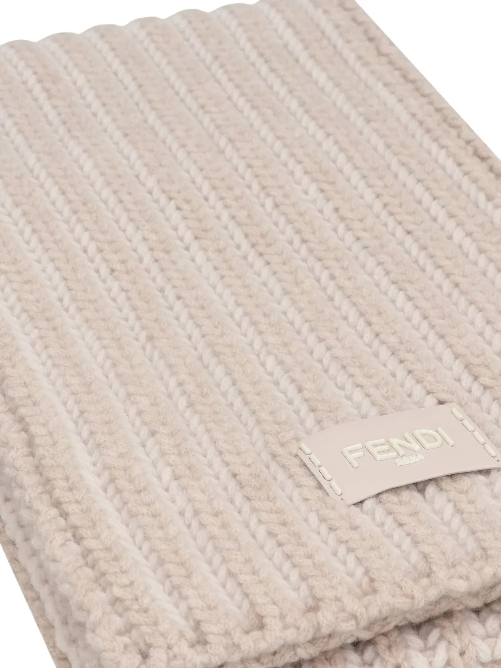 FENDI logo-patch scarf - Beige