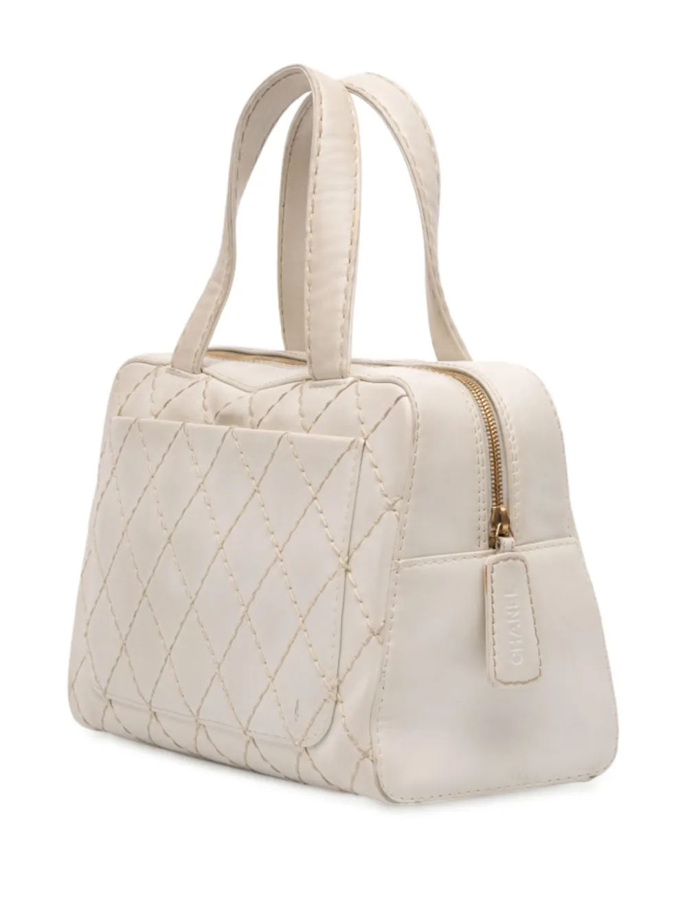 Pre-owned Chanel 2000-2002 Cc Lambskin Wild Stitch Handbag In White
