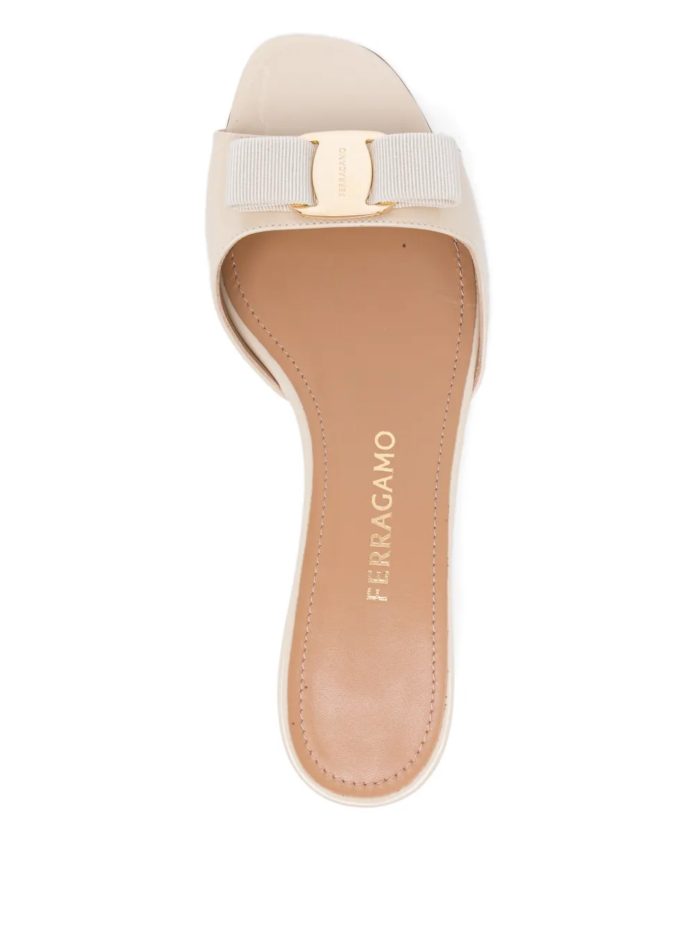 Ferragamo 40 mm Vara sandalen met strik Beige