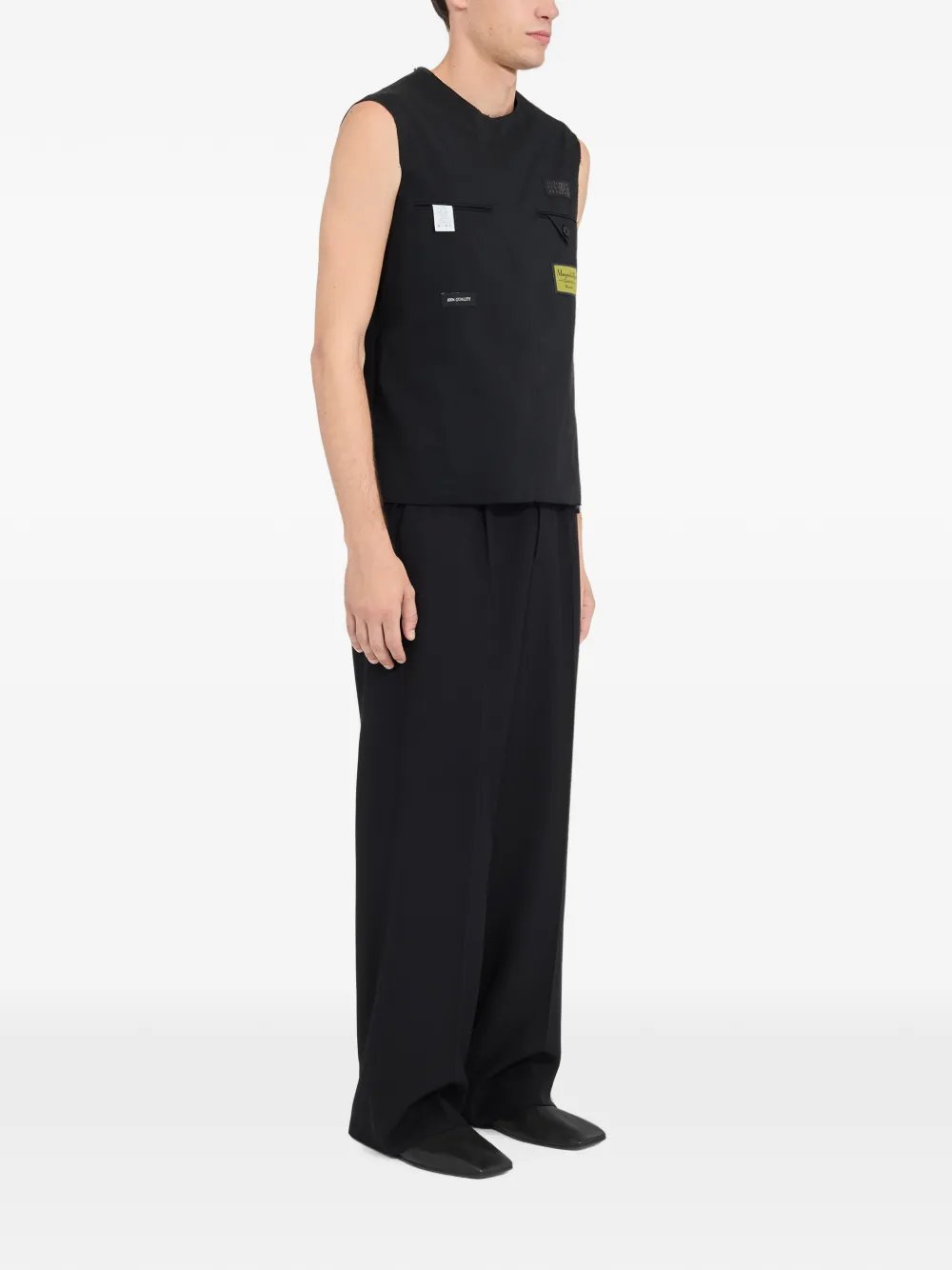 MM6 Maison Margiela Reversed Sleeveless Shirt in Black, view 3