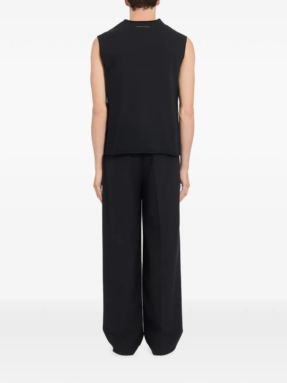 MM6 Maison Margiela Reversed Sleeveless Shirt in Black, view 4