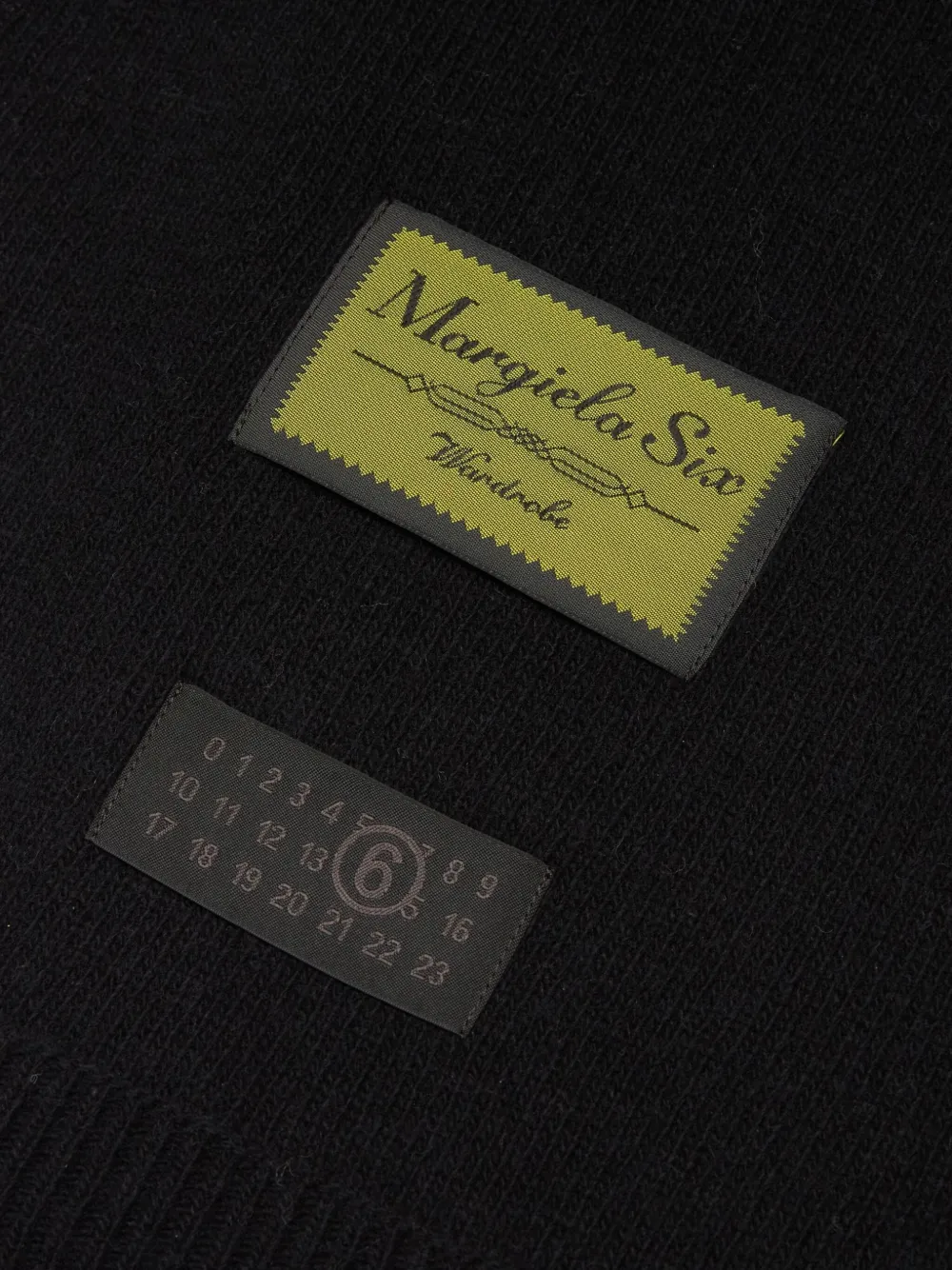 Mm6 Maison Margiela Logo-patch Wool Scarf In Black
