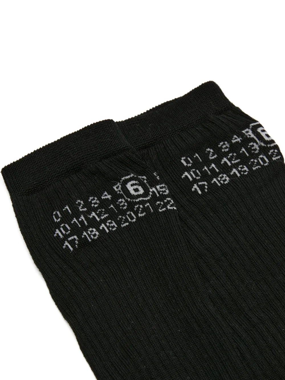 Mm6 Maison Margiela Numeric Logo Ribbed Socks In Black