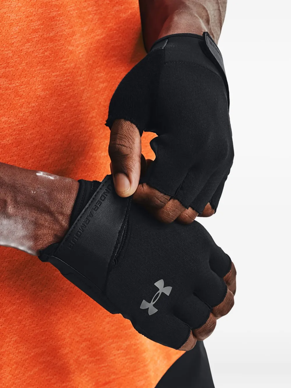 Under Armour Ua Training Gloves In Brown