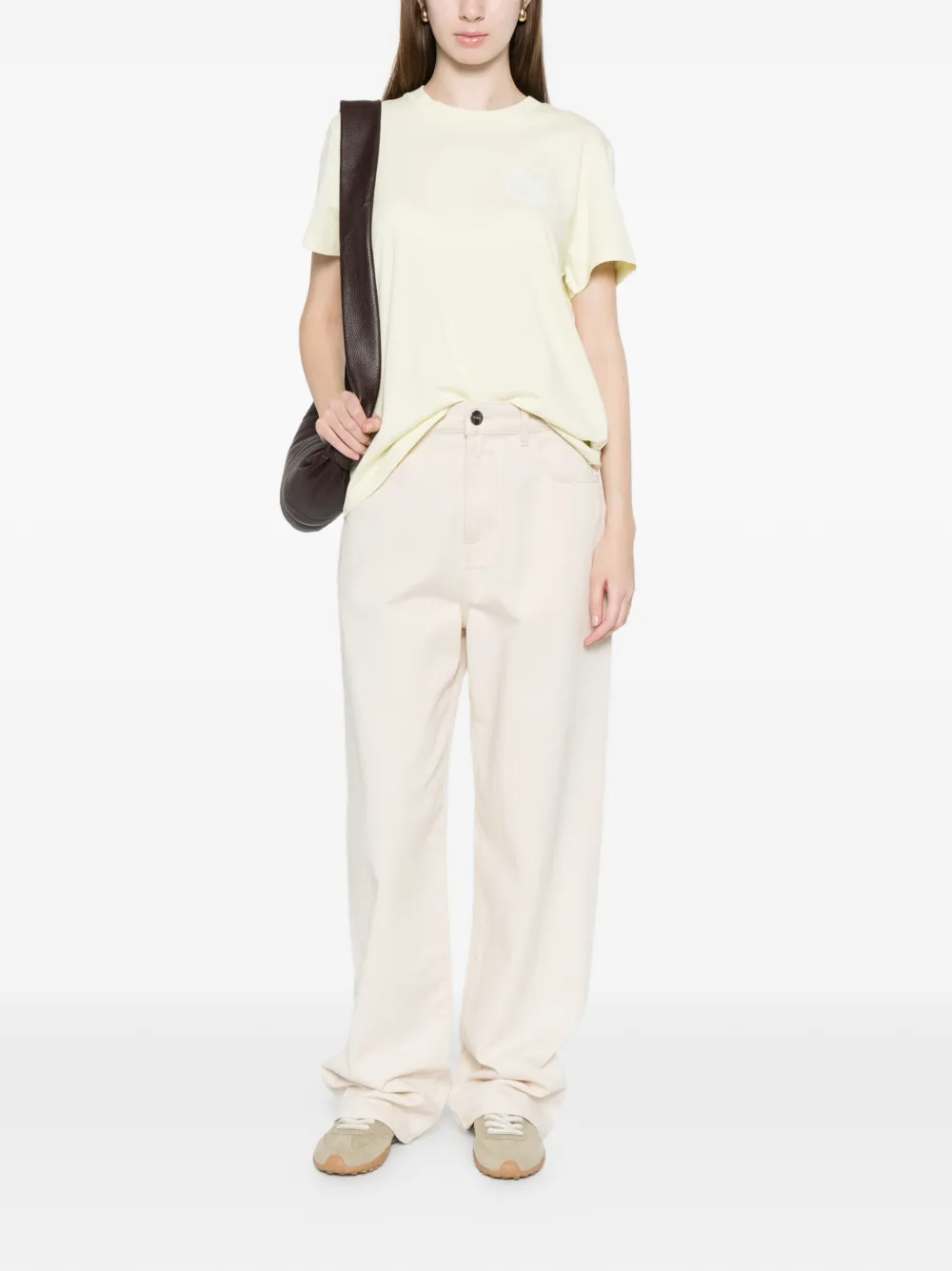Moncler T-shirt met logo Beige