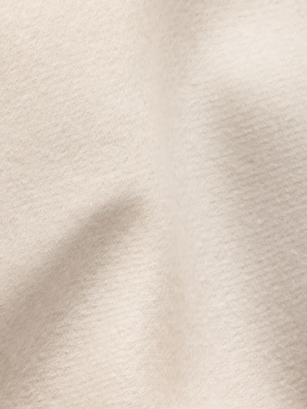 Prada mascada con flecos | Image 2