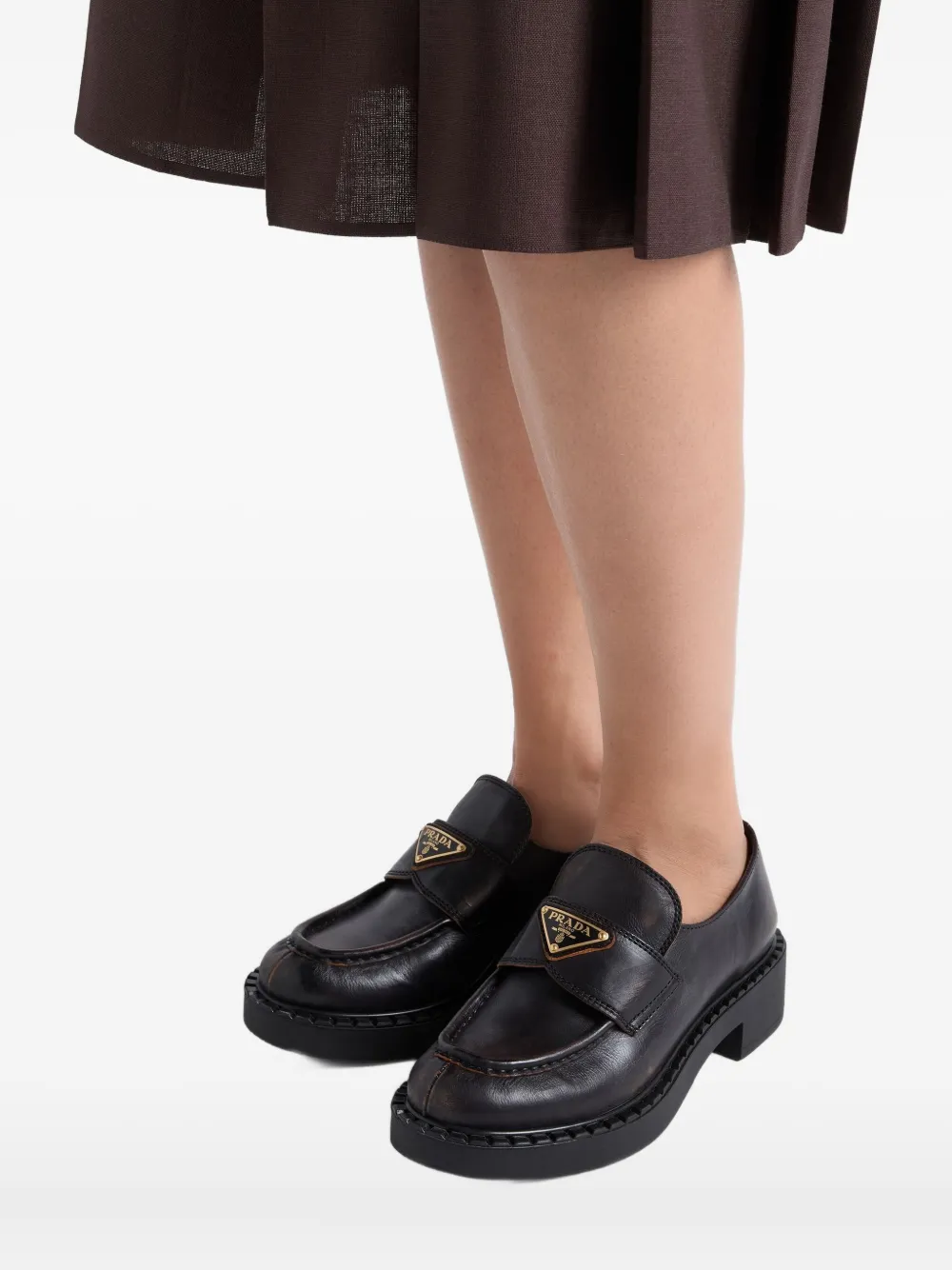 Prada Loafers met logo Zwart