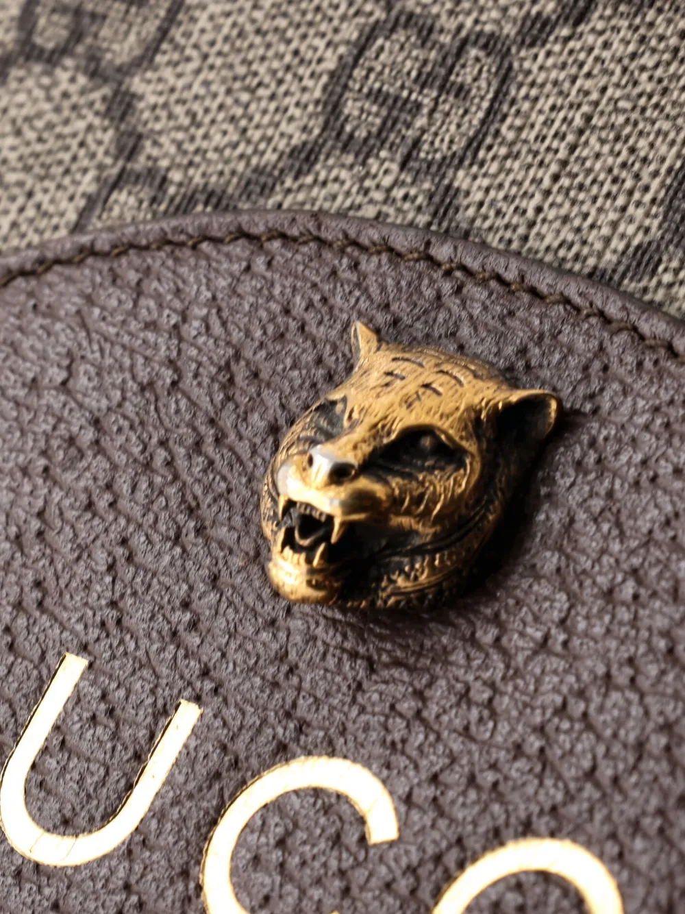 GUCCI Pre-owned Neo Vintage Wristlet Pouch Gg Coated Canvas Clutch Bag In Neutral