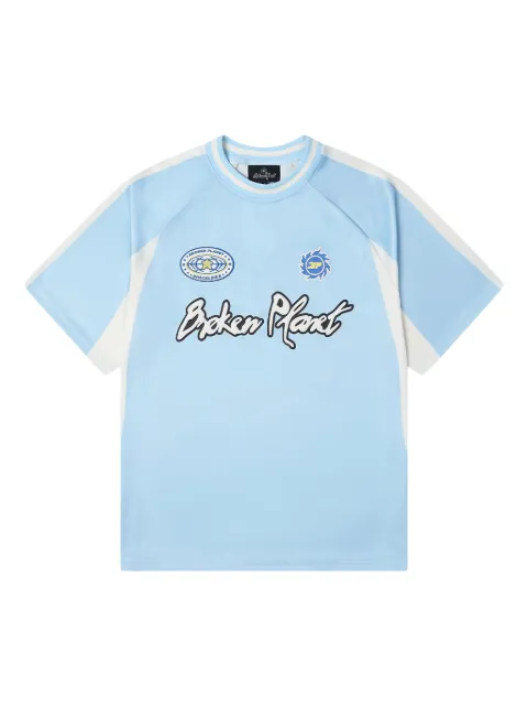 BROKEN PLANET playera manga corta con logo y detalles