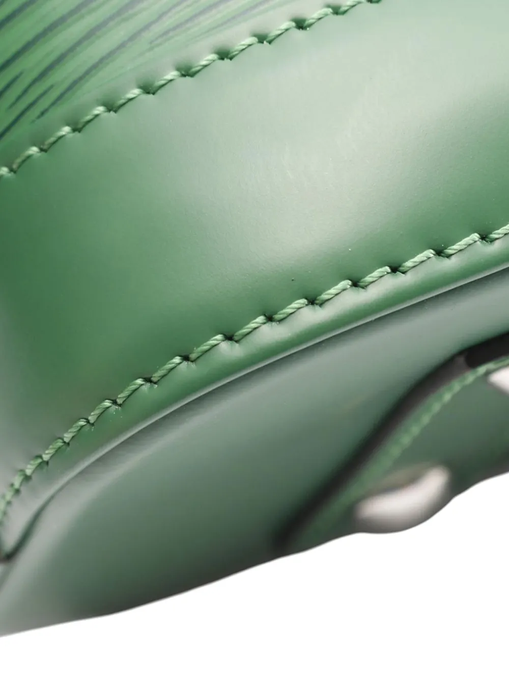 Louis Vuitton Pre-Owned 2021-2025 Epi Alma BB satchel | Pre-owned | Image 2