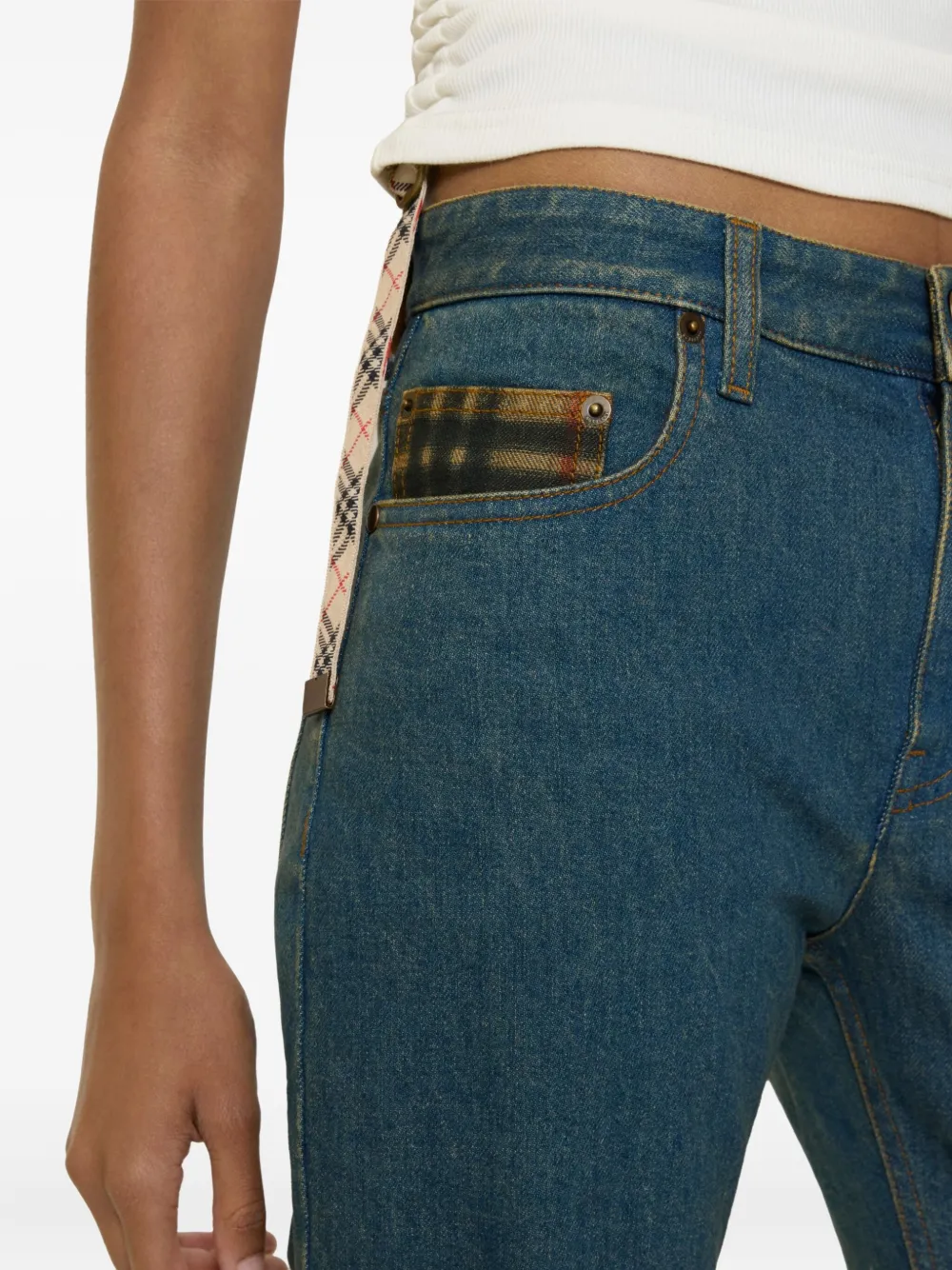 Burberry Straight-leg-jeans Mit Logo-patch In Blue