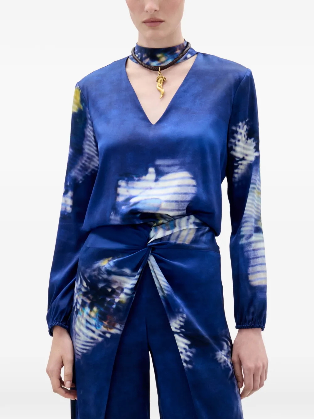 Silvia Tcherassi V-neck floral blouse | Blouses | Image 2